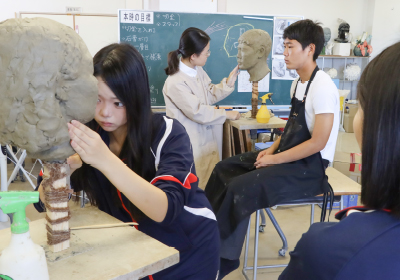 美術部スライド2